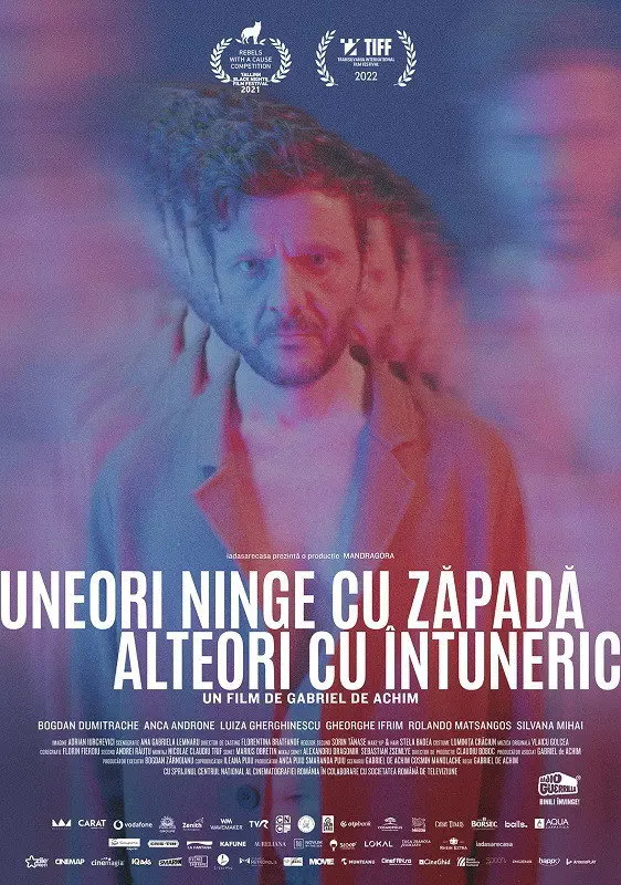 Uneori Ninge cu Zăpadă, Alteori cu Întuneric (2022)