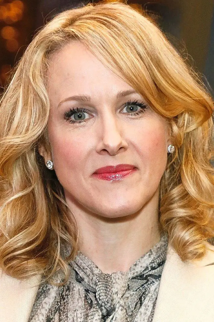 Katie Finneran