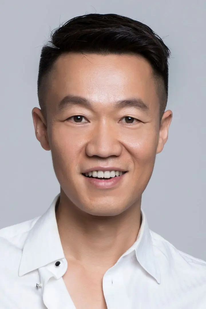 王飞