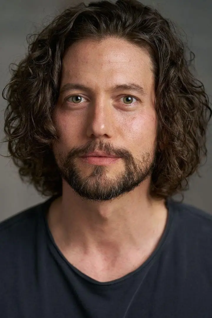 Jackson Rathbone