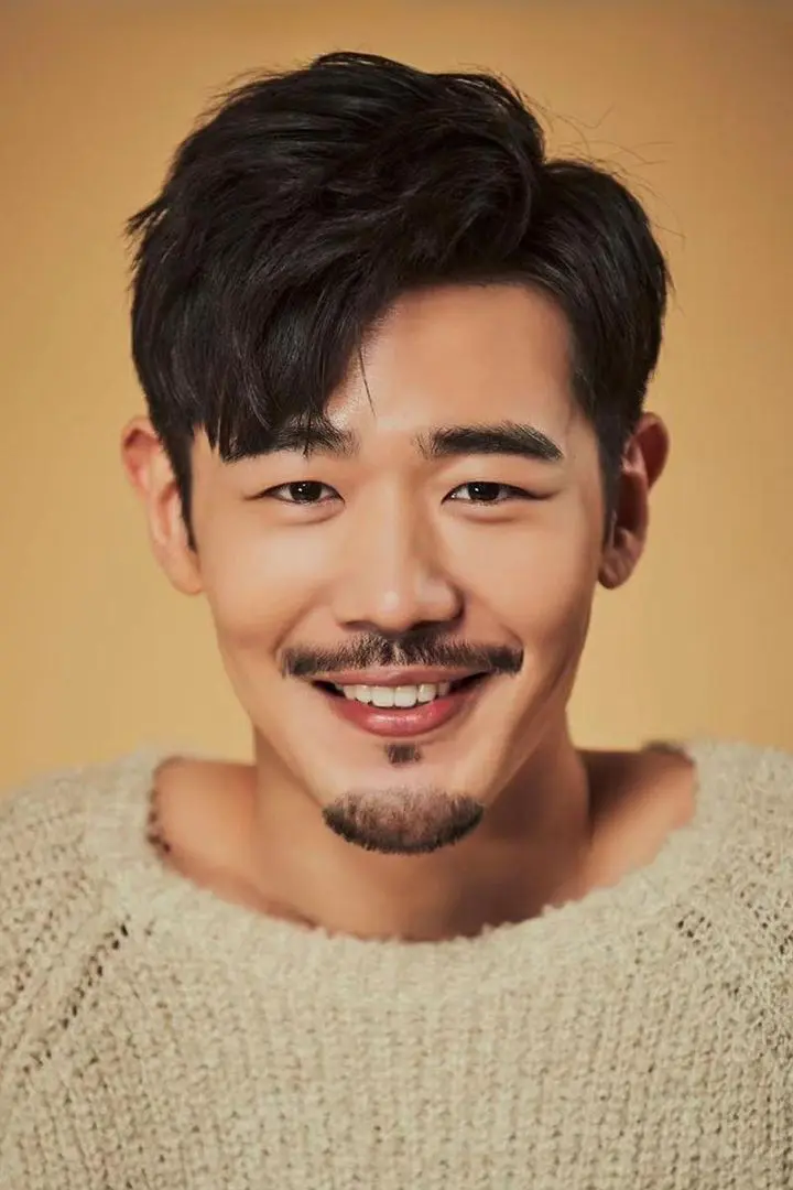Angus Yang