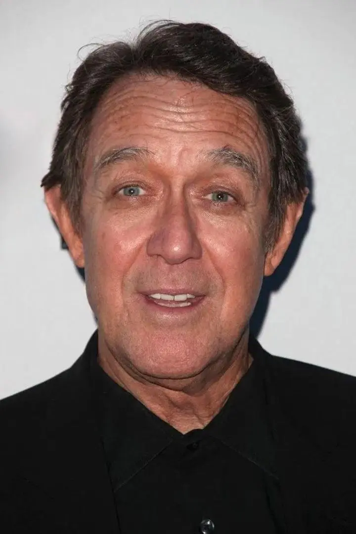 Larry Pine