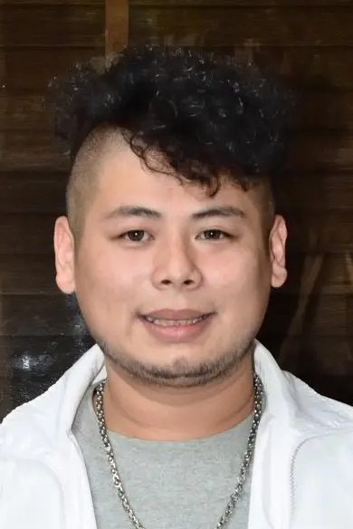 游否希